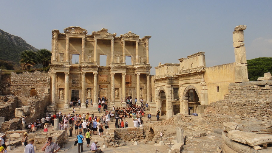 賽爾蘇斯圖書館 (Celsus library)